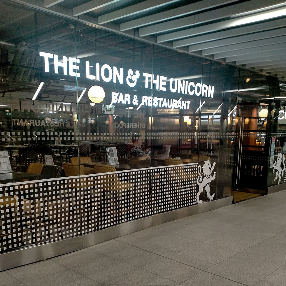 JD Wetherspoon's Lion & Unicorn exterior